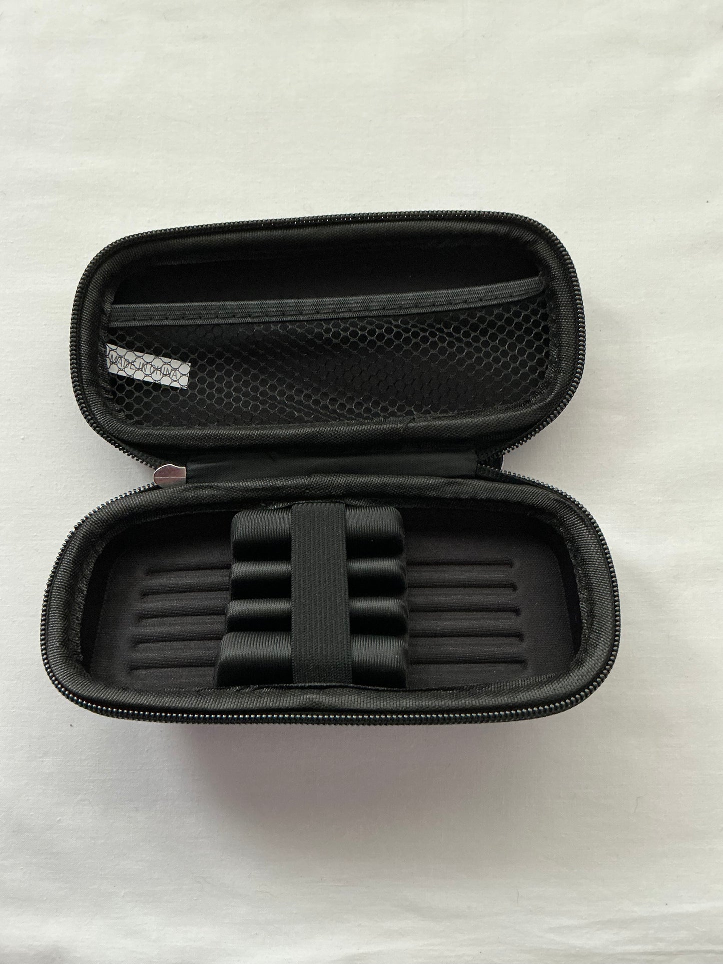 Zipped Dart Case