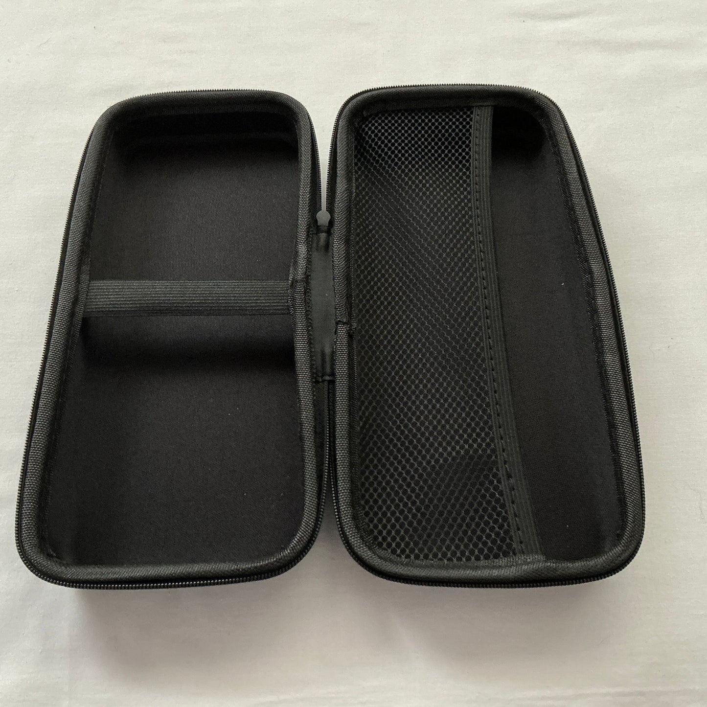 Large Dart Case  Zipped